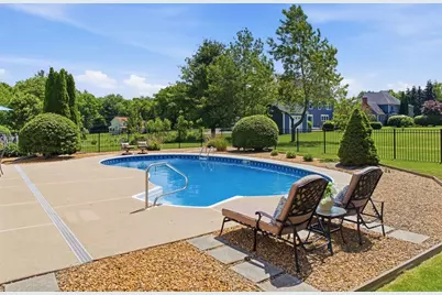 7 Stone Road, Millbury, MA 01527 - Photo 9