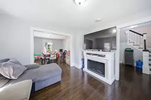 28 Parker Hill Ave, Milford, MA 01757 - Photo 9