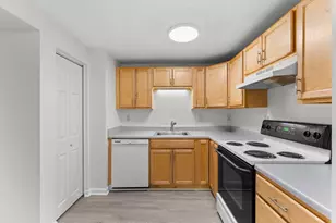 35 Eagle Ave, Brockton, MA 02301 - Photo 9