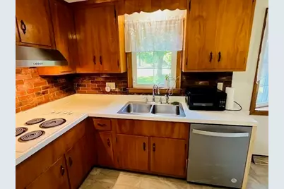 27 Westboro Rd, Marlborough, MA 01752 - Photo 7