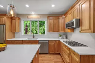 22 Sawyer Ln, Middleton, MA 01949 - Photo 9