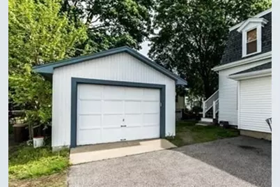 149 Grove St #1, Waltham, MA 02453 - Photo 9