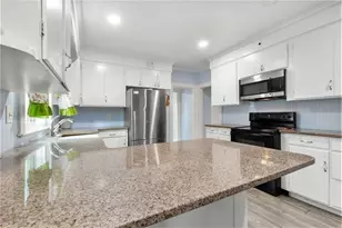 26 W Elm Terrace, Brockton, MA 02301 - Photo 3