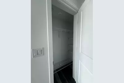 585 Essex St #718, Lynn, MA 01901 - Photo 11