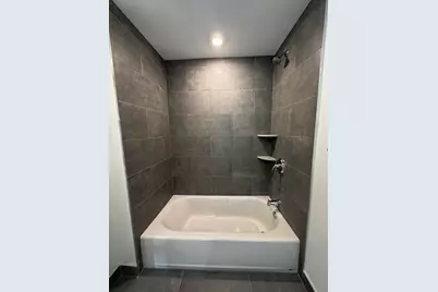 585 Essex St #418, Lynn, MA 01901 - Photo 3