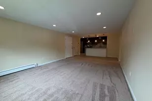12 Hallmark Gdns, Burlington, MA 01803 - Photo 11