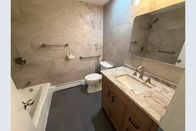 12 Hallmark Gardens #7, Burlington, MA 01803 - Photo 5