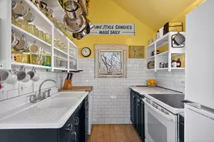 838 Commercial St, Provincetown, MA 02657 - Photo 17