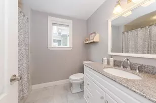 656 E 7th St, Boston, MA 02127 - Photo 11