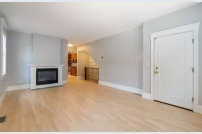 618-620 E. Third St. #1, Boston, MA 02127 - Photo 5