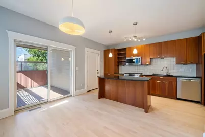 618-620 E. Third St. #1, Boston, MA 02127 - Photo 9