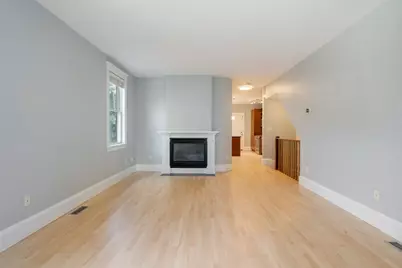 618-620 E. Third St. #1, Boston, MA 02127 - Photo 3
