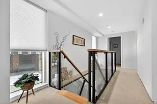 2 Earhart St, Cambridge, MA 02141 - Photo 11