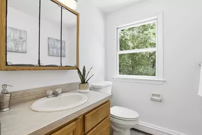 22 Railroad Avenue, Bedford, MA 01730 - Photo 17