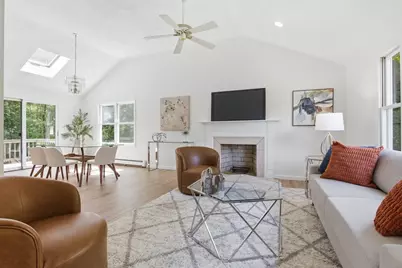 22 Railroad Avenue, Bedford, MA 01730 - Photo 3