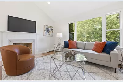 22 Railroad Avenue, Bedford, MA 01730 - Photo 5