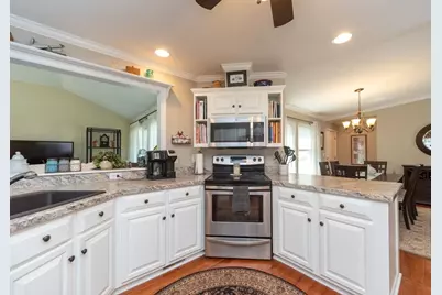 43 Fieldstone Circle, Bridgewater, MA 02324 - Photo 11