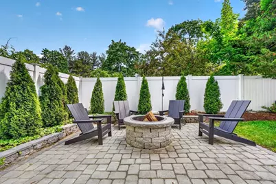 21 Hancock St, Bedford, MA 01730 - Photo 29