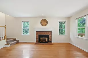 6 Oakwood Ct, Framingham, MA 01701 - Photo 11