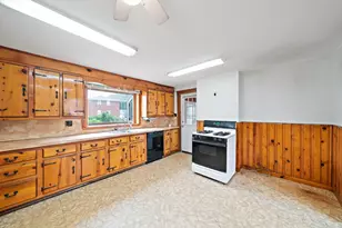 815 Sea St, Quincy, MA 02169 - Photo 11