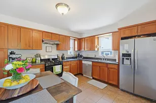 72 Dysart St, Quincy, MA 02169 - Photo 35