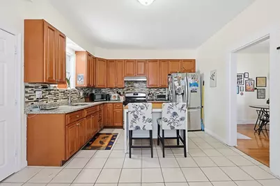 72 Dysart St, Quincy, MA 02169 - Photo 9