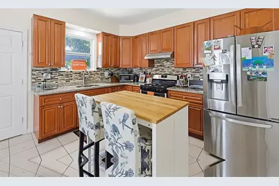 72 Dysart St, Quincy, MA 02169 - Photo 5
