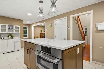 734 Lincoln St, Franklin, MA 02038 - Photo 5