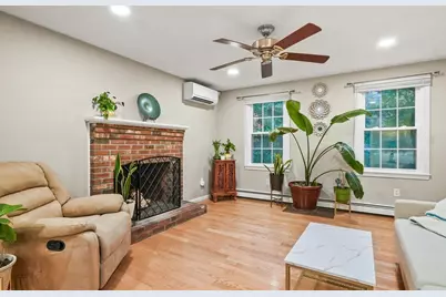 734 Lincoln St, Franklin, MA 02038 - Photo 7