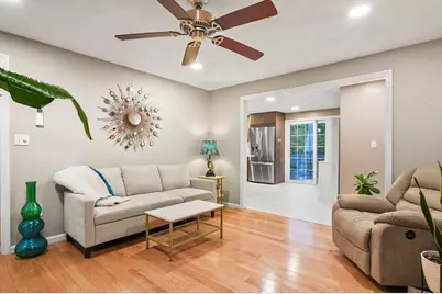 734 Lincoln St, Franklin, MA 02038 - Photo 9