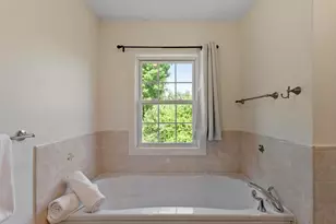 9 Meeting House Cir, Bedford, MA 01730 - Photo 17