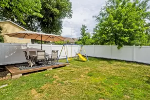 15 Monticello Ave, Springfield, MA 01109 - Photo 41