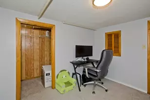 15 Monticello Ave, Springfield, MA 01109 - Photo 35