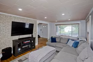 15 Monticello Ave, Springfield, MA 01109 - Photo 7