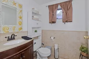 15 Monticello Ave, Springfield, MA 01109 - Photo 17