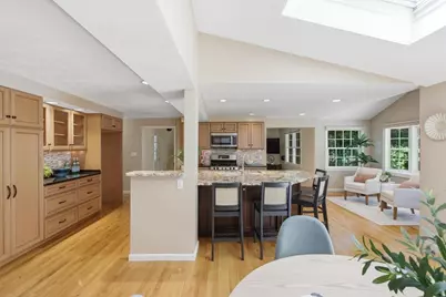 11 Thornton Dr, Burlington, MA 01803 - Photo 11