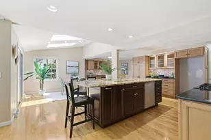 11 Thornton Dr, Burlington, MA 01803 - Photo 7