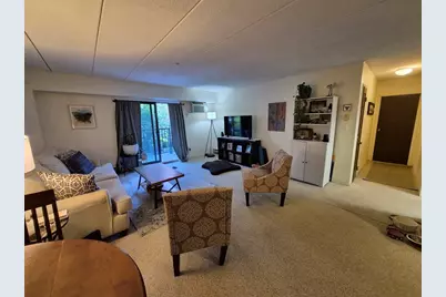 135 Pleasant St #202, Brookline, MA 02446 - Photo 3