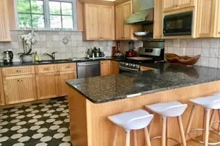 71 Abbottsford, Brookline, MA 02446 - Photo 11