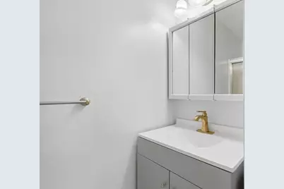 8 Ash St, Plymouth, MA 02360 - Photo 21