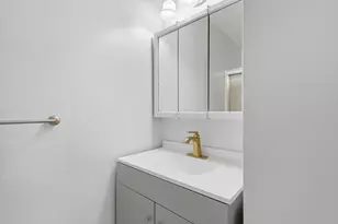 8 Ash St, Plymouth, MA 02360 - Photo 21