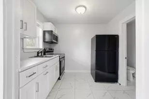 8 Ash St, Plymouth, MA 02360 - Photo 17