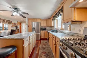 33 Water St, Medford, MA 02155 - Photo 9