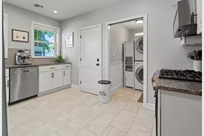 10 Ashmont Ct #1, Boston, MA 02122 - Photo 7