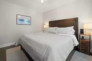 10 Ashmont Ct, Boston, MA 02122 - Photo 9