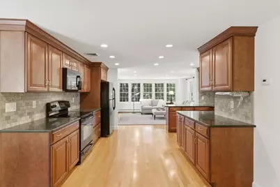 42 Birchtree Dr, Westwood, MA 02090 - Photo 9