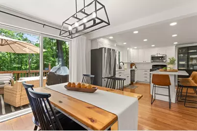 10 Lucille Ave, Westford, MA 01886 - Photo 9