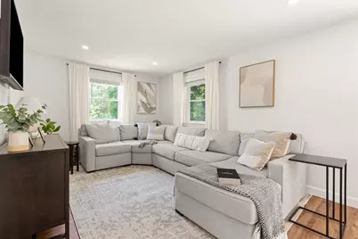 10 Lucille Ave, Westford, MA 01886 - Photo 19