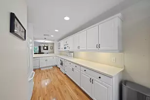 877 Auburnville Way, Whitman, MA 02382 - Photo 5