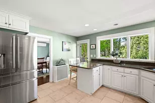17 Landon Rd, Milton, MA 02186 - Photo 9
